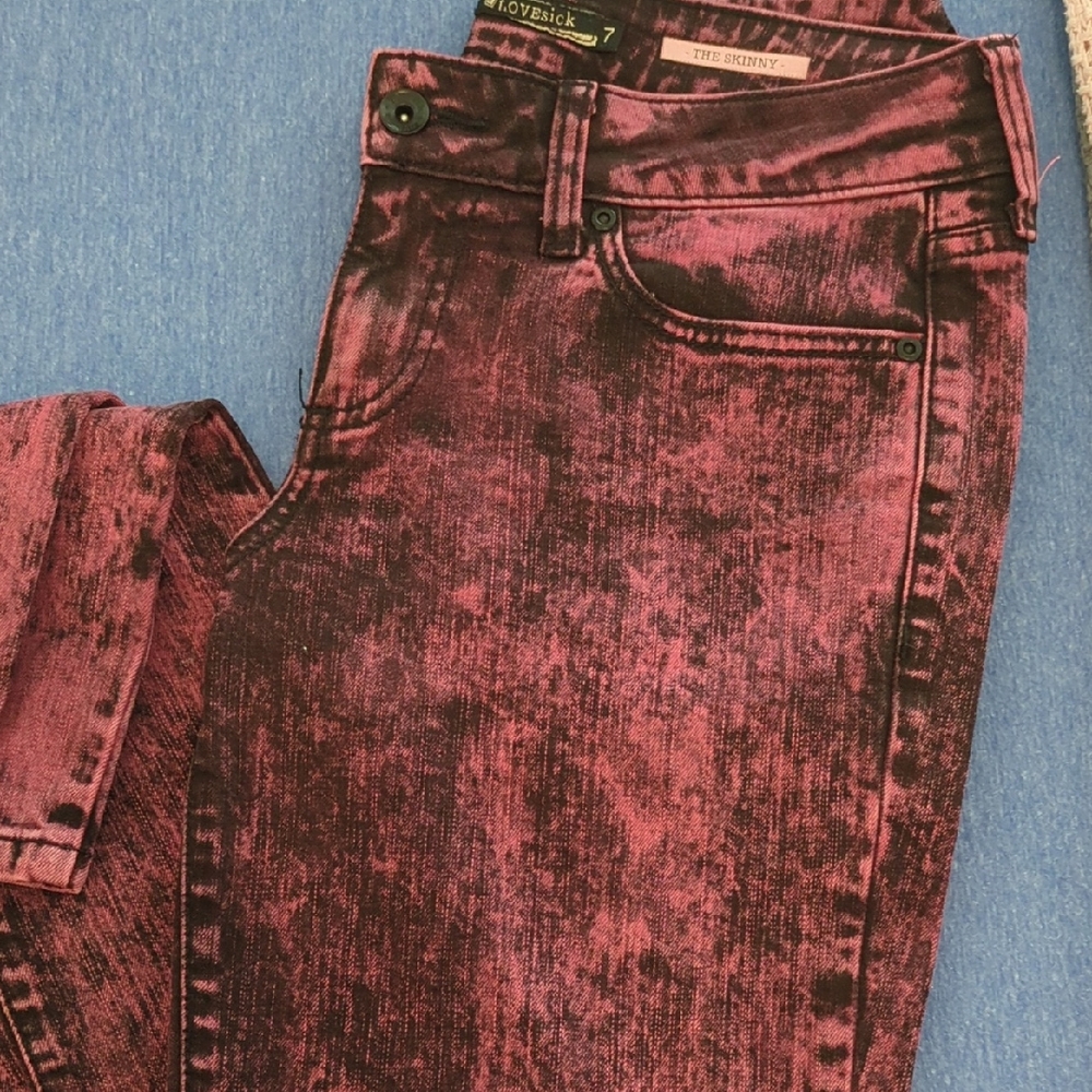 Lovesick Women's Distressed Pink Skinny Jeans